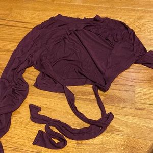 Open tie back maroon crop top long sleeve